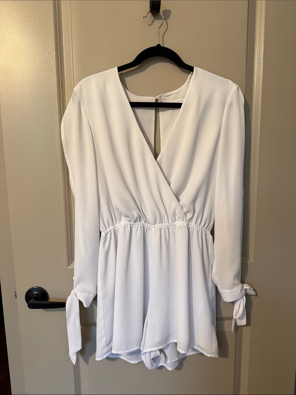 Gianni Bini White Long-Sleeve Wrap Romper